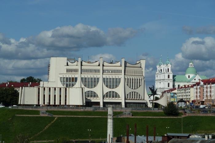 Гродненский драматический театр. Гродненский драматический театр,Гродно. Гродненский областной драматический театр БССР. Собрания города Гродно Беларусь. Драмтеатр в Гродно фото.